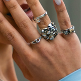 The Hold Ring